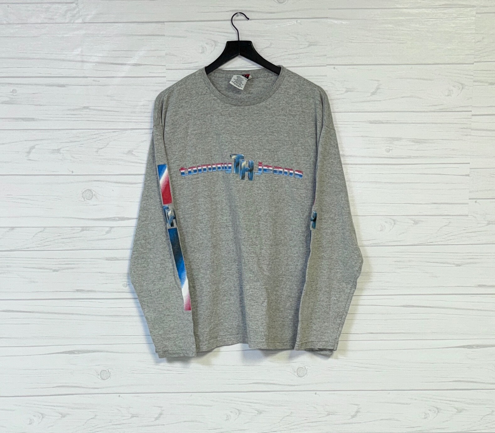 Vintage Tommy Hilfiger Men's Long Sleeve Graphic Crew Neck T-Shirt Size Large