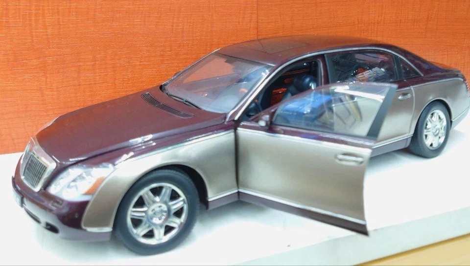 AutoArt 1/18 Autoart 1/18 AUTO ART 1/18 AUTOART 1/18 MAYBACH 62 Minicar Japanese - Image 3 of 4