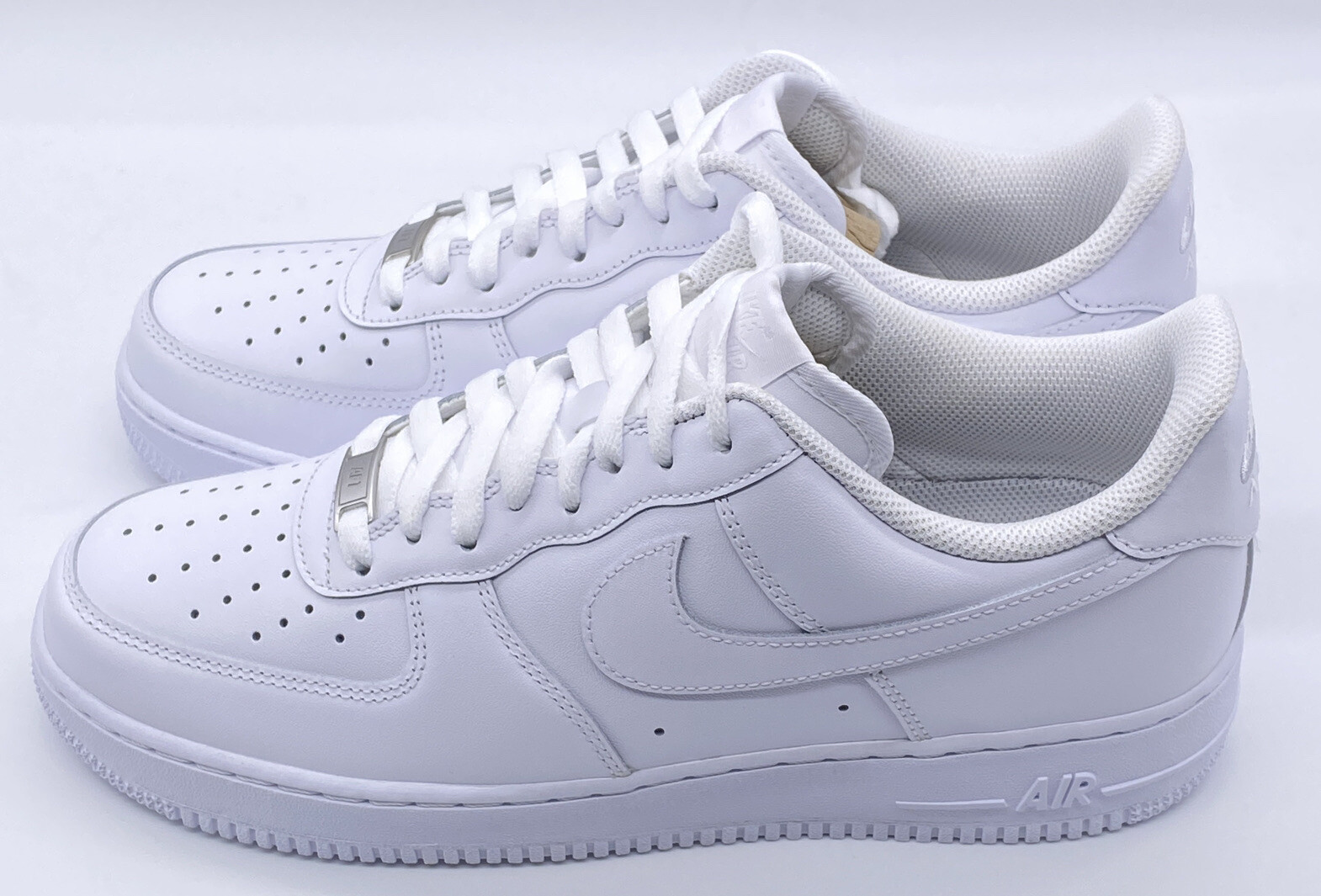 nike classic mens shoes