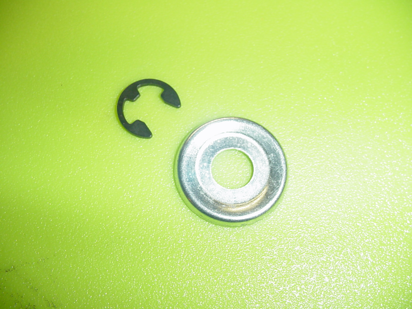 STIHL Chainsaw 028 029 039 034 036 044 Clutch Washer & E Clip Kit Box 390-image