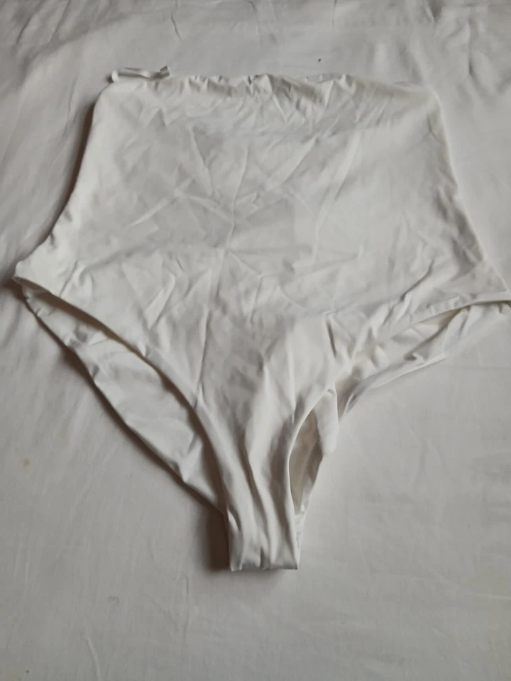 Skims Esculpir Natación Sin Tirantes Una Pieza Estilo Mármol OP-BRF-2772 Talla 3X-G28 Foto 3 de 3