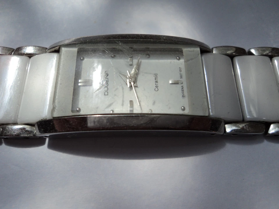 Dugena Klassische Model, hübsche XL Damenarmbanduhr/Keramik armband - Bild 3 von 4