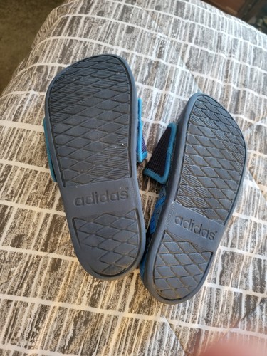Adidas X Lego Adilette Slides Youth Size 4 - Picture 4 of 6
