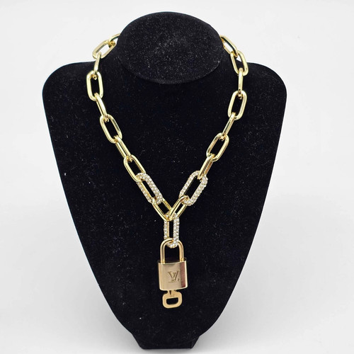 Authentic Louis Vuitton Lock & Key w/ Unbranded Gold Plated Gold Chain Necklace