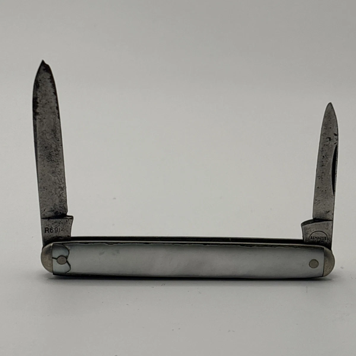 Remington White Pocketknife Collectible Vintage Factory