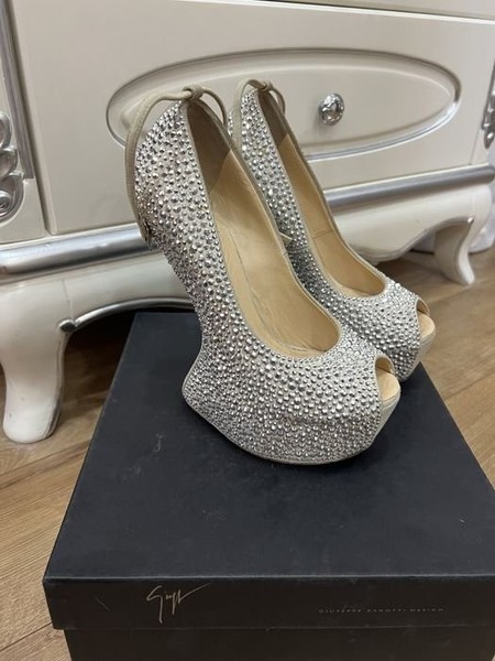 Women Giuseppe Zanotti Heels Grey Leather 37