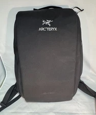 ARCTERYX BLADE 6 BLACK BACKPACK  —-HARD TO FIND