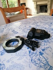 flash anulare marca sigma EM-140 DG, usato in ottime condizioni. 