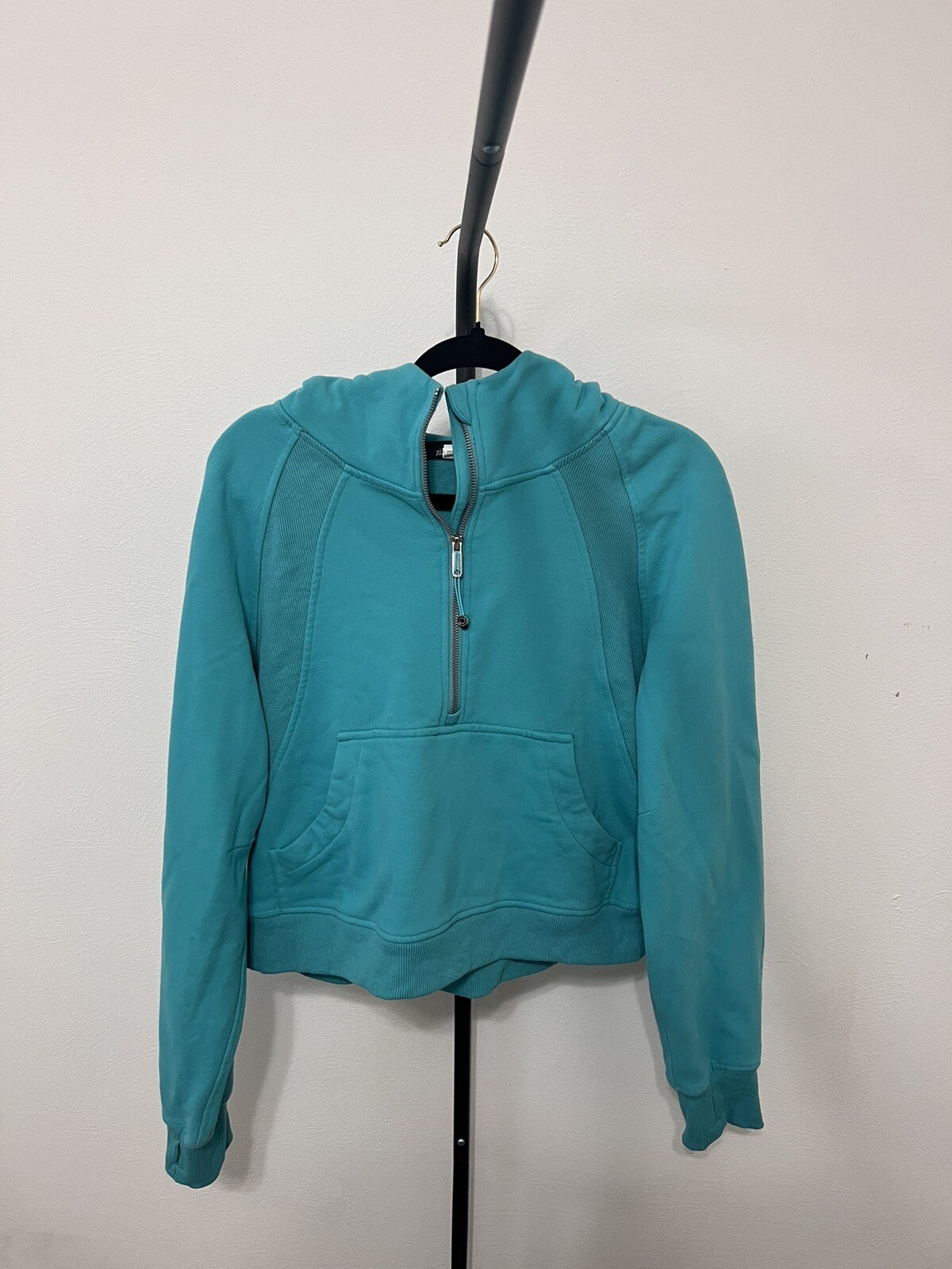 Lululemon Scuba Dupe Half Zip Cropped Hoodie Sweatshirt Thumb Holes