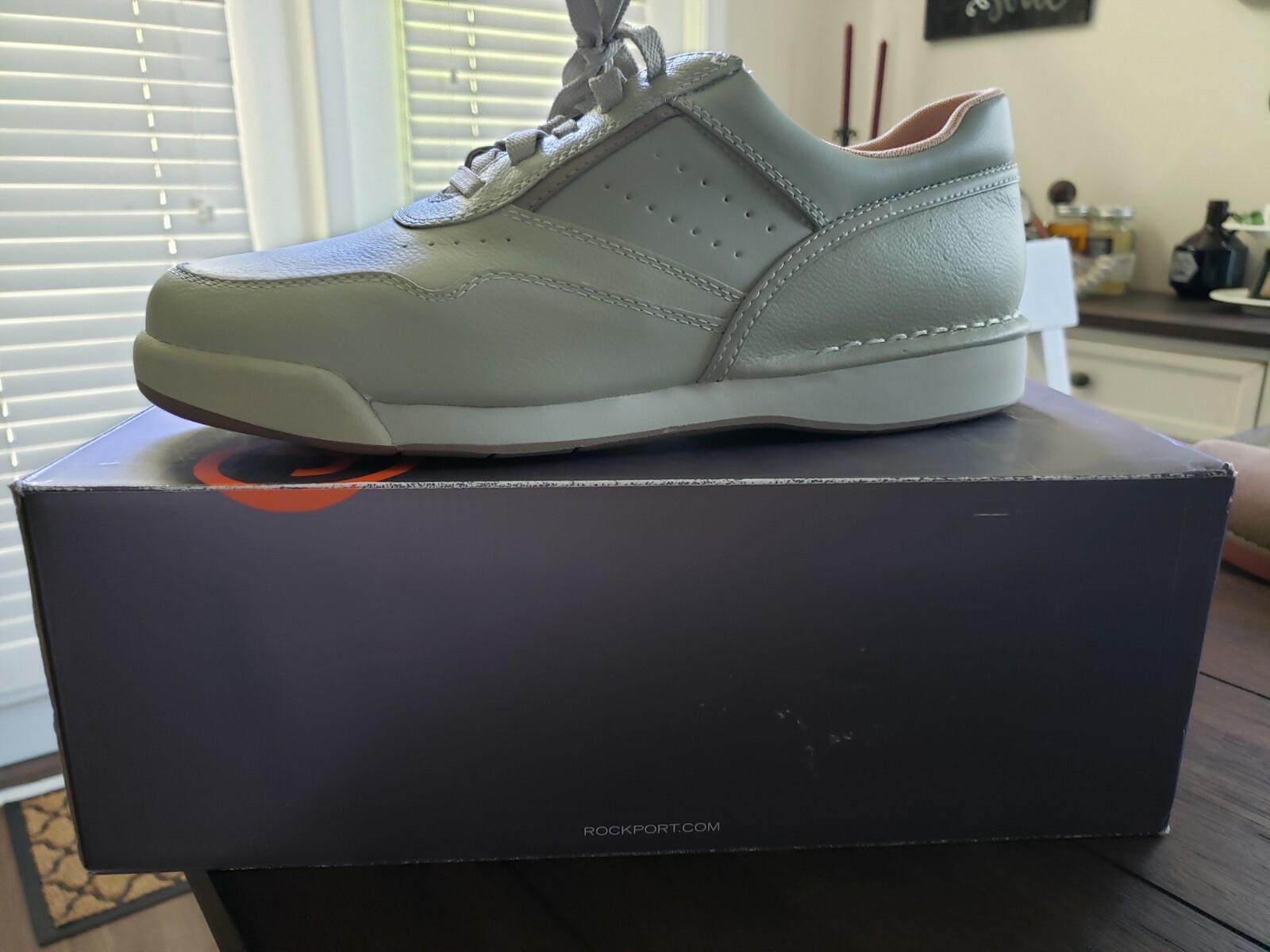 rockport men's prowalker walking shoe