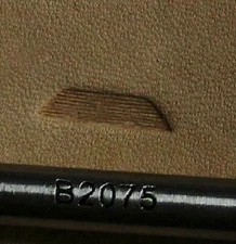 Tandy Leather CRAFTOOL PRO  Stamping Tool  - LEAF LINER - B2075  or  82075-00