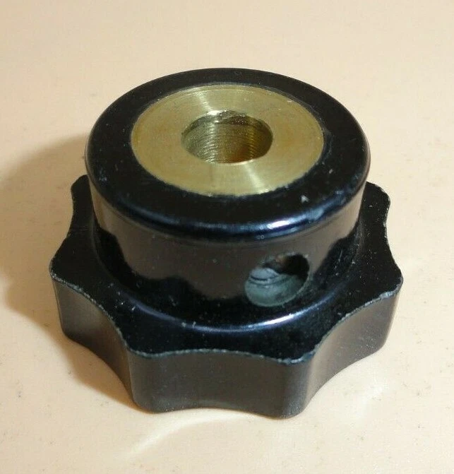 Black Bakelite Knob 60's,70's Fits Round or D shaft, Diameter 1 1/8" (Lot of 5) - Image 3 of 4