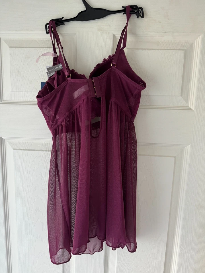 Babydoll Daisy Fuentes encaje longline taza moldeada DF2488 PRECIO DE VENTA SUGERIDO POR EL FABRICANTE $58 mediano NUEVO con etiqueta Foto 2 de 4