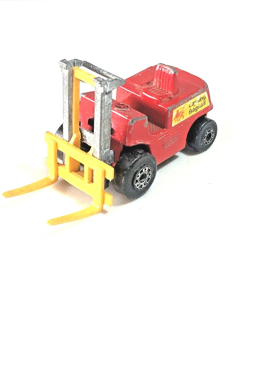 Diecast cheap lifted trucks