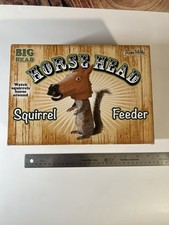 Archie Mcphee Pferdekopf Eichhörnchen Futterautomat lustiges Geschenk