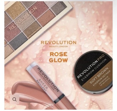 Revolution Rose Glow Make Up Set Limited Edition
