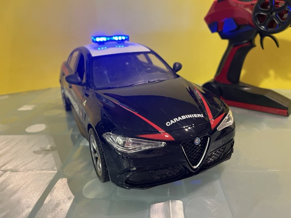 Alfa Romeo Giulia Carabinieri Reel Toys 1:14 - Immagine 4 di 4