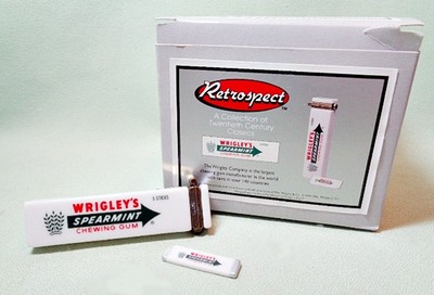 Wrigley's Spearmint Chewing Gum PHB Porcelain Hinged Box with Stick OB Midwest