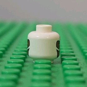 Genuine LEGO White Falcon Minifigure Replacement HEAD ONLY sh0099 Marvel 76018