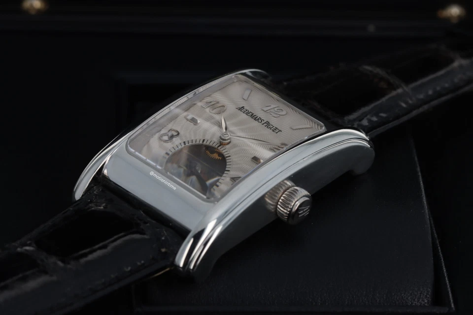 AP Edward Piguet Tourbillon Avec Reserve de Marche 25956PT.OO.D002CR.01 - Изображение 4 из 4