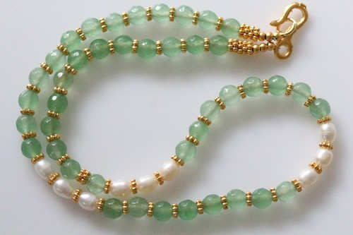 Unique Design Necklace With Genuine Faced Jade & Fresh Water Pearls Beads - Picture 5 of 10