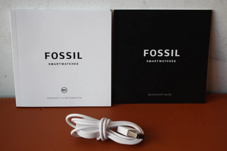 Fossil DW10F1 Gen 5 Carlyle Stainless Steel LTE Touchscreen Smartwatch - Image 4 of 4