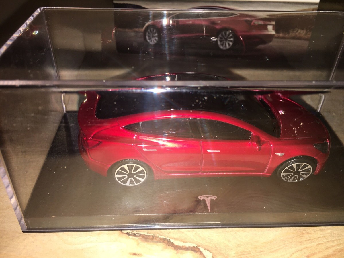 Tesla Model 3 Diecast 1/43 Red Collectible Reservation