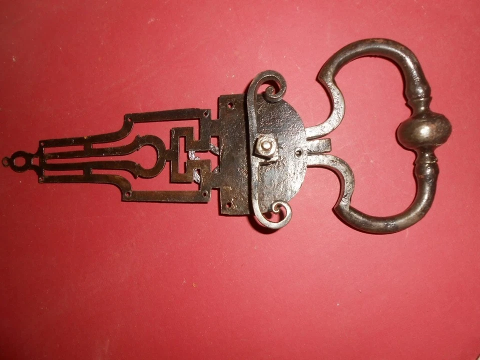 Heurtoir ancien clinche en fer forgé XVIII siècle 42 centimètres door knocker - Photo 4/4