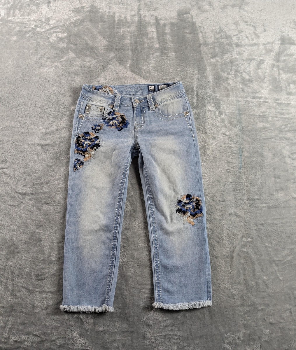 Miss Me Jeans Girls Size 12 Light Blue Capri Floral Embroidered Raw Hems  Denim
