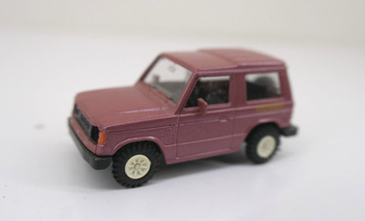 Rietze 1:87 - Mitsubishi Pajero Dreitürer (L040) - rosé-metallic - (B1A)