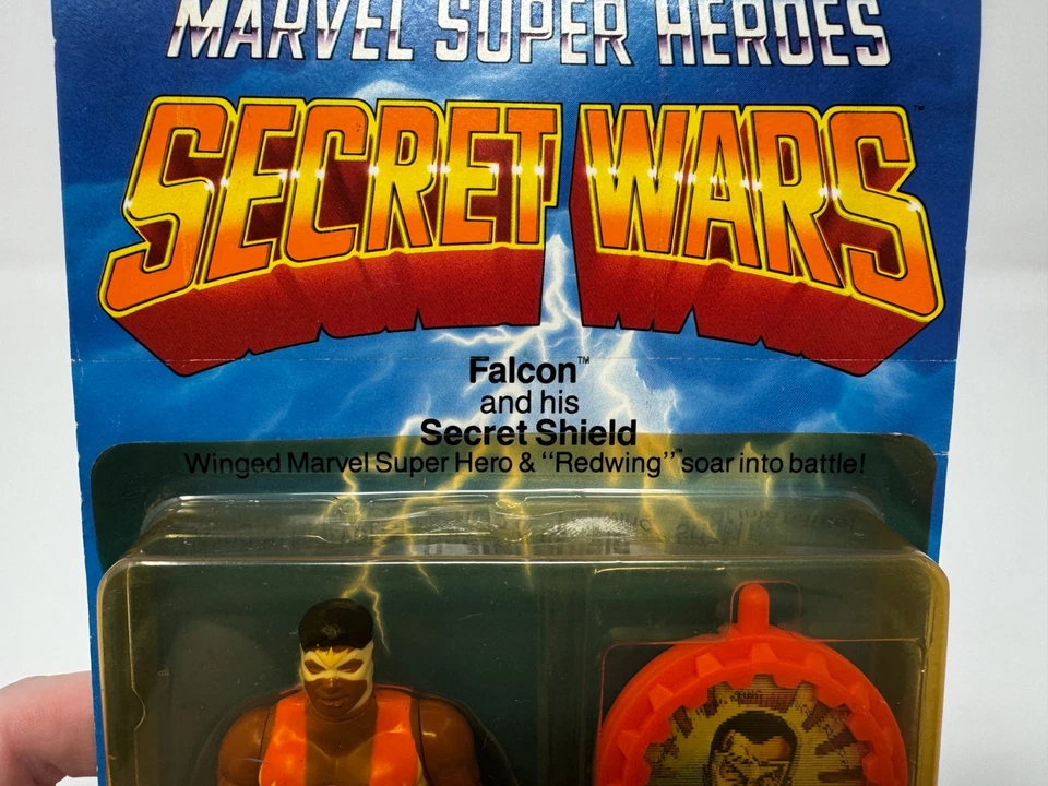 Figura de acción Mattel Marvel Super Heroes Secret Wars Falcon 1984 Foto 4 de 4