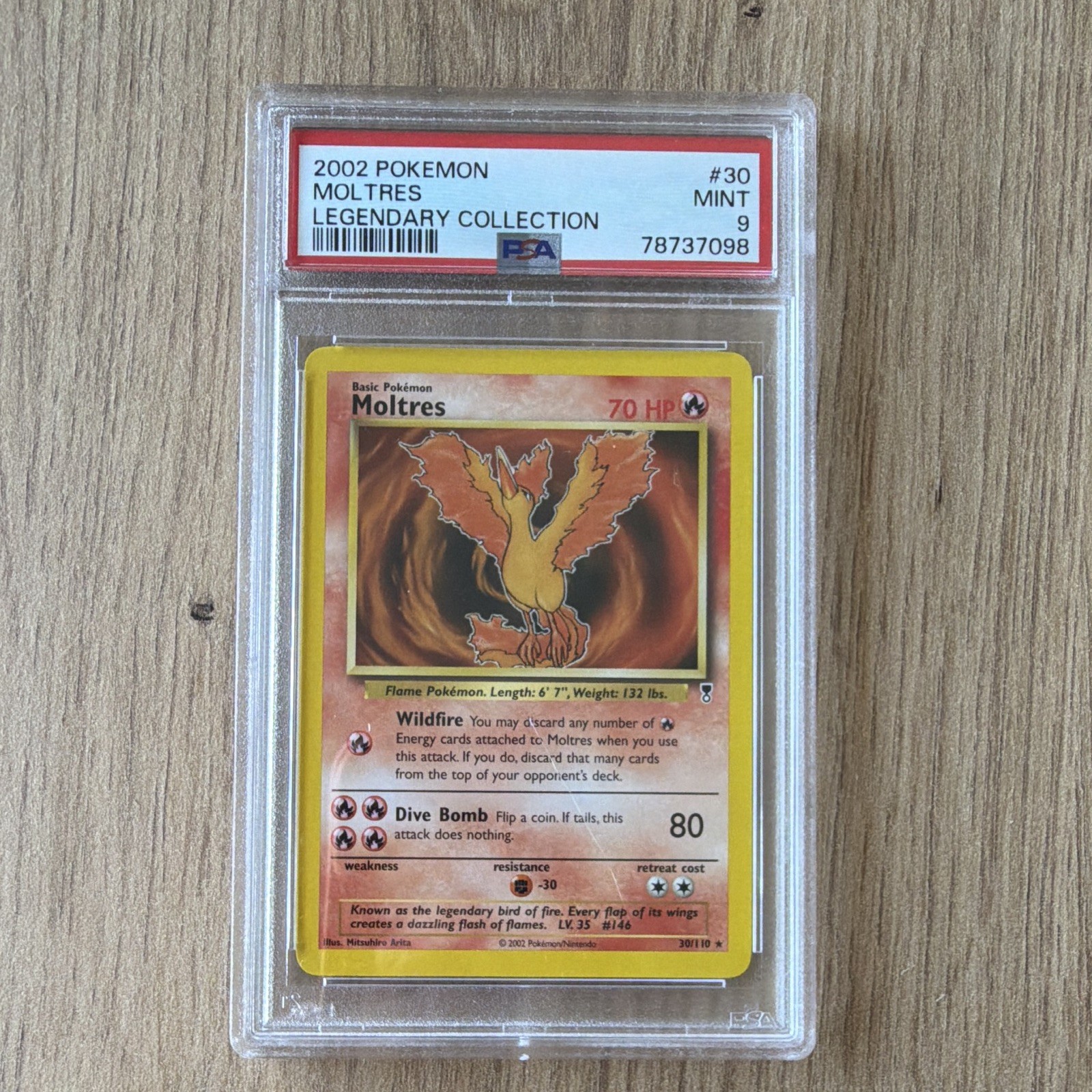 Nintendo Pokemon JCC Moltres Legendary Collection 2002 #30/110 PSA 9