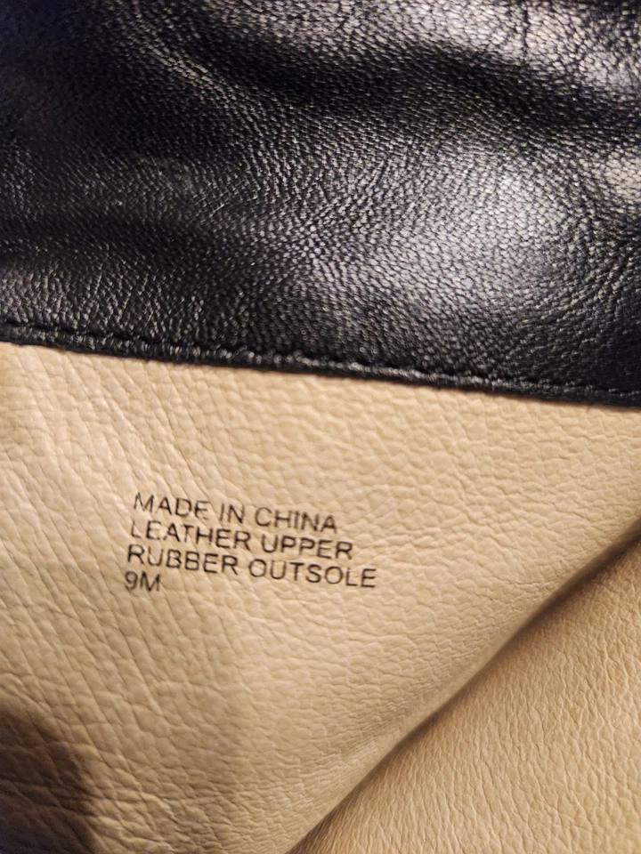 Ladies Size 9 Black Leather  And Fabric Knee Boot - Image 4 of 4