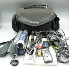 Sony Handycam DCR-DVD101 Camcorder w/ Nightshot Bundle Works  643