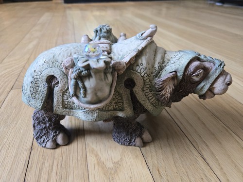 Krystonia Mos, large Mythical Beast 1988 Made In England