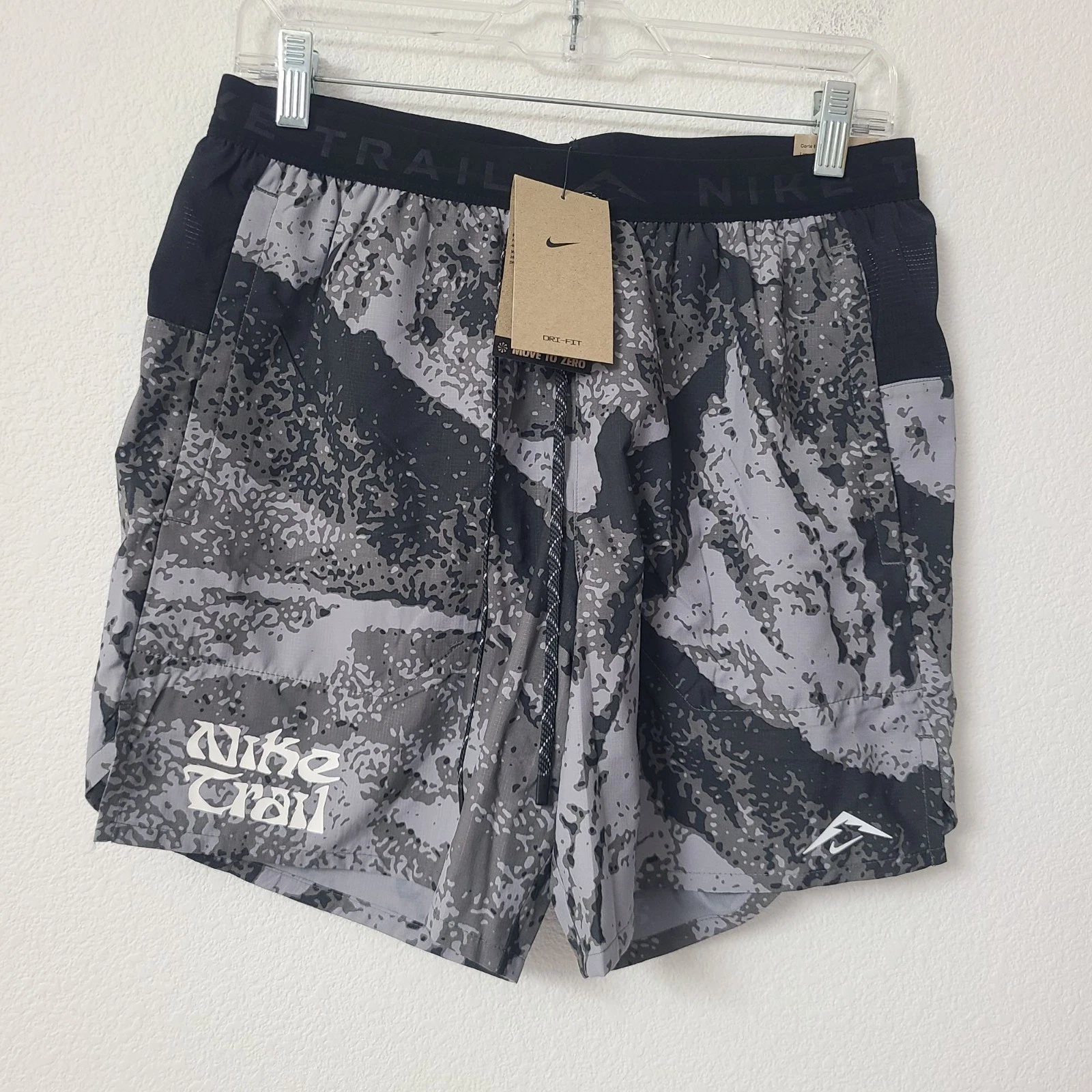 Nike Dri-Fit Trail Stride 7" Running Shorts FV9949-010 Size M Gray
Opens in a new window or tab