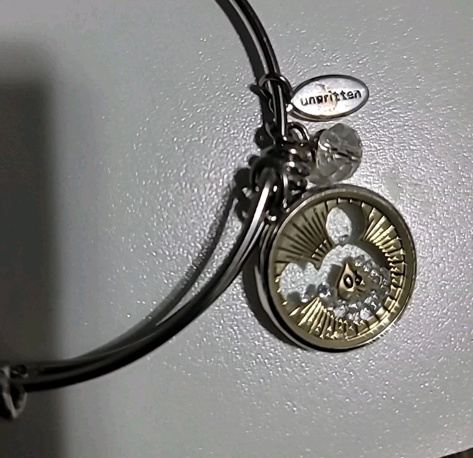 PULSERA Disney Mickey Mouse Alex and Ani con adorables dijes Foto 4 de 4