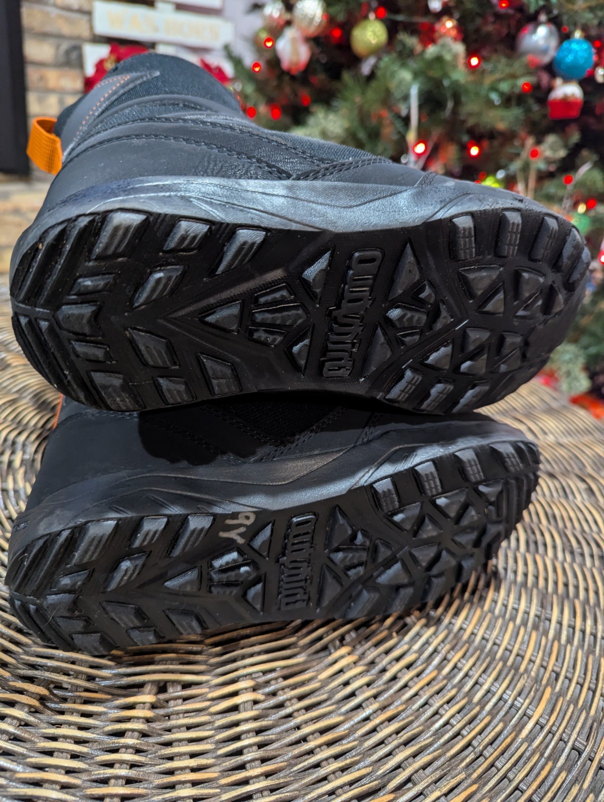 ThirtyTwo snowboard boots US 5