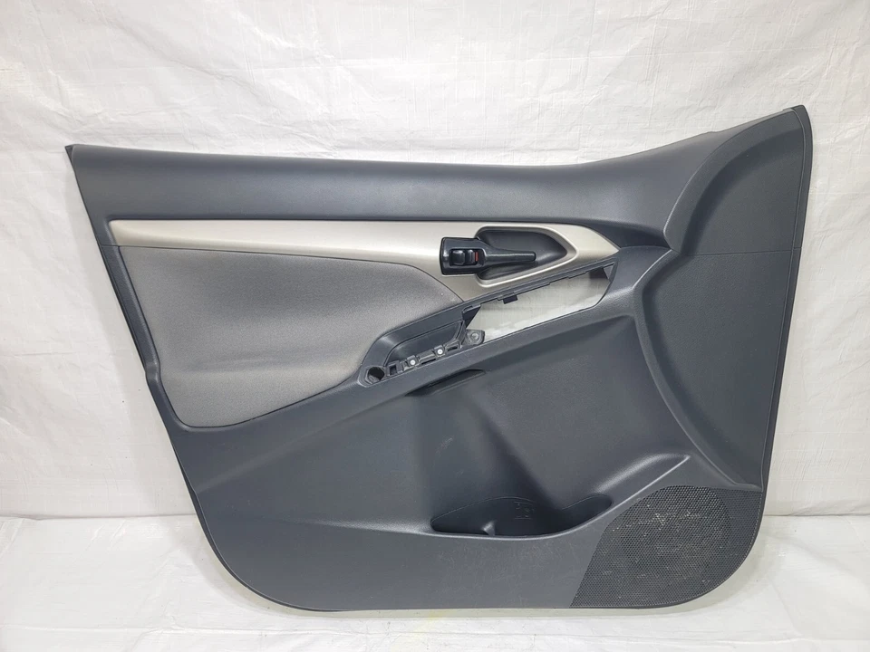 2009-2013 Toyota Matrix Door Trim Panel Front Left Driver Side OEM 6762002J20B0 Foto 2 de 4