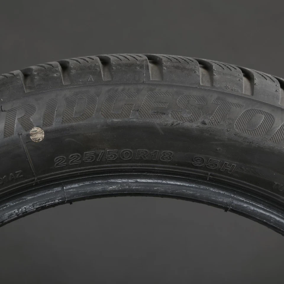 4x Winterreifen Bridgestone Blizzak LM001 225/50 R18 95H * RSC - Bild 2 von 2