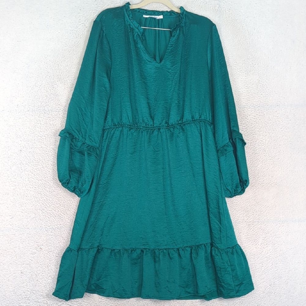 emerald green silk dress long sleeve Emerald Green Silk Evening Dress Black / US 18