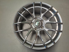 Breyton Race GTSR  8,5x18 5x120 Et48 Effektsilber NEU Beschädigt! A563