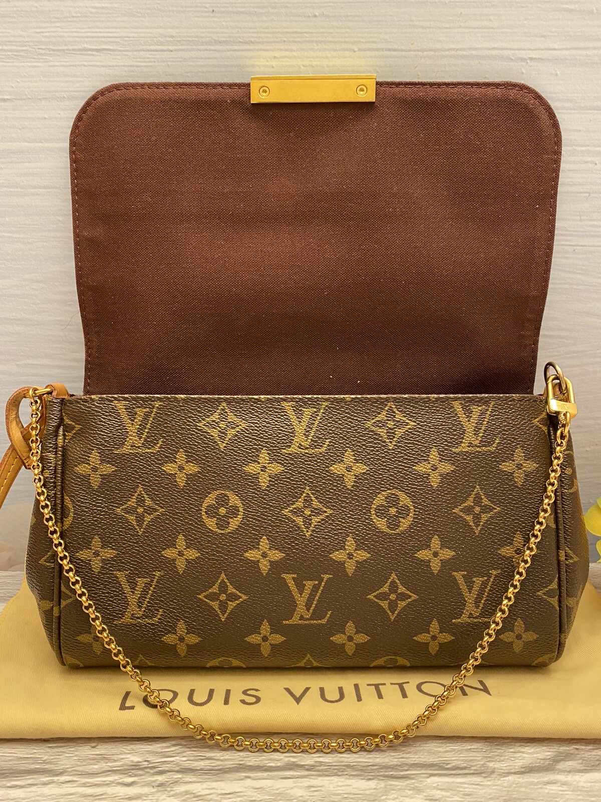 🌸Louis Vuitton Favorite MM Monogram Chain Clutch Crossbody (SA2154) +Dust Bag🌸 image 7