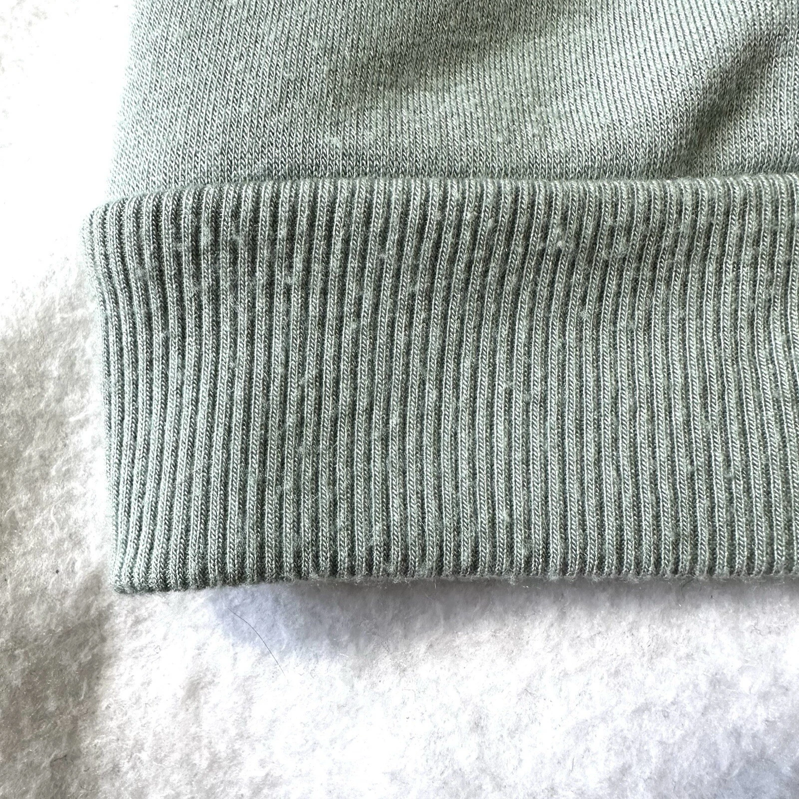 beyond-yoga crossover hooded cropped minty slate heather hoodie