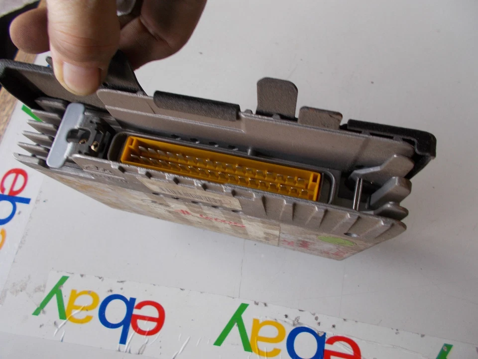 88 89 90  1988 1989 1990  Pontiac Bonneville ABS CONTROL MODULE  25528415A OEM - Imagem 3 de 3