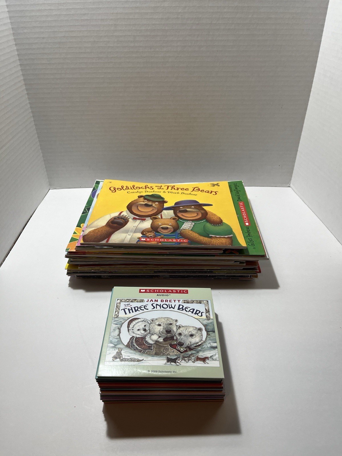 lot of 20 assorted scholastic books with audio books on cds childrens stories