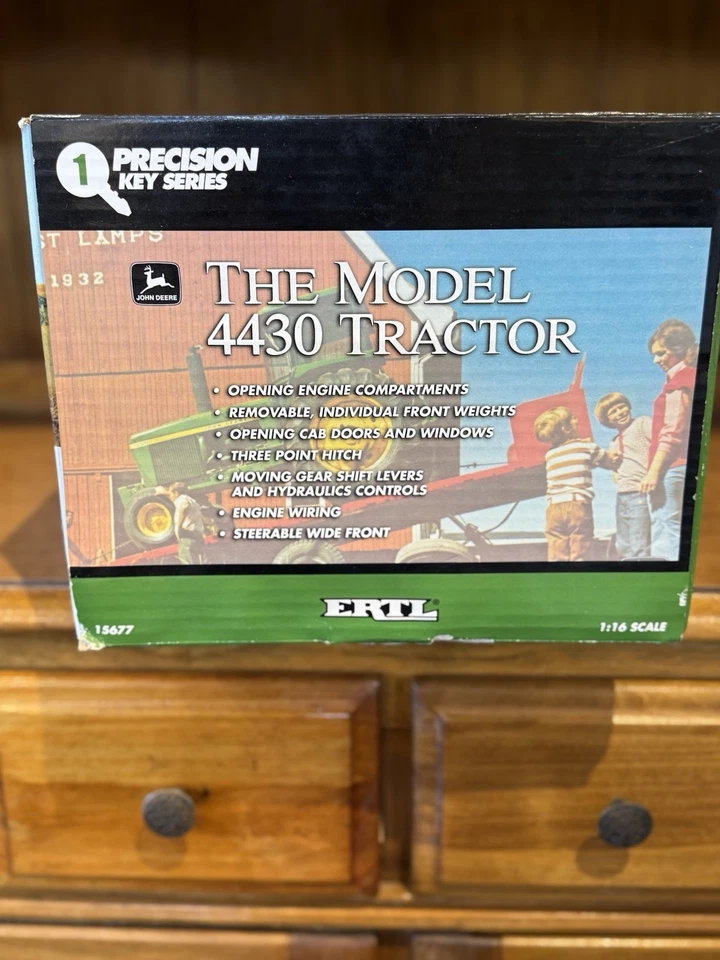 ERTL 1/16 SCALE PRECISION KEY SERIES #1 JOHN DEERE MODEL 4430 TRACTOR - READ - Image 2 of 4
