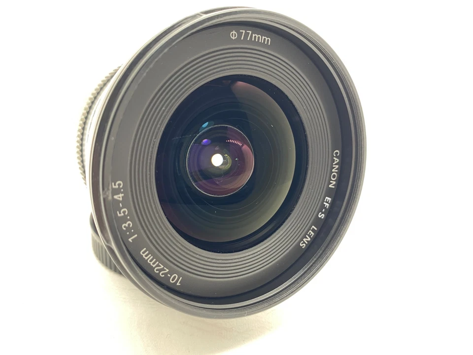 [Casi COMO NUEVO] Lente Canon EF-S 10-22 mm F/3,5-4,5 USM AF con capucha para EOS APS-C Foto 2 de 4