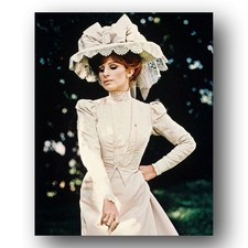 Barbra Streisand Photo 8x10 Hello Dolly 1969 Musical Film Publicity Portrait