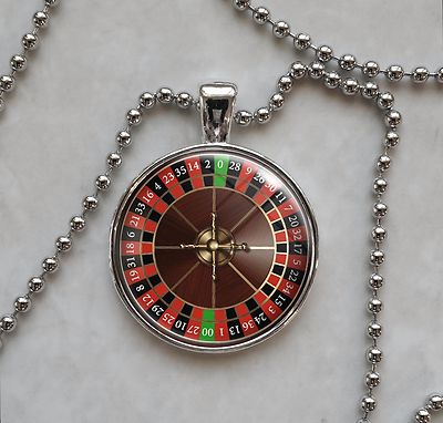 Roulette Wheel Game Gambling Betting Vice Pendant Necklace